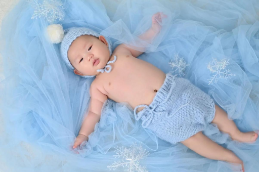 陵水未满月宝宝上火的症状 陵水未满月宝宝上火的症状