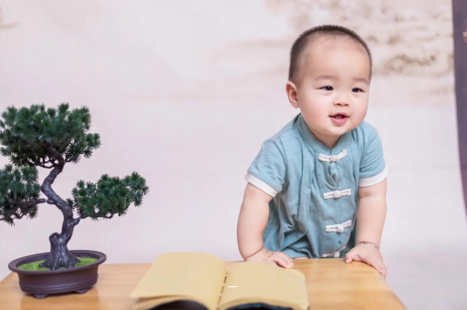 陵水六个月宝宝可以坐吗